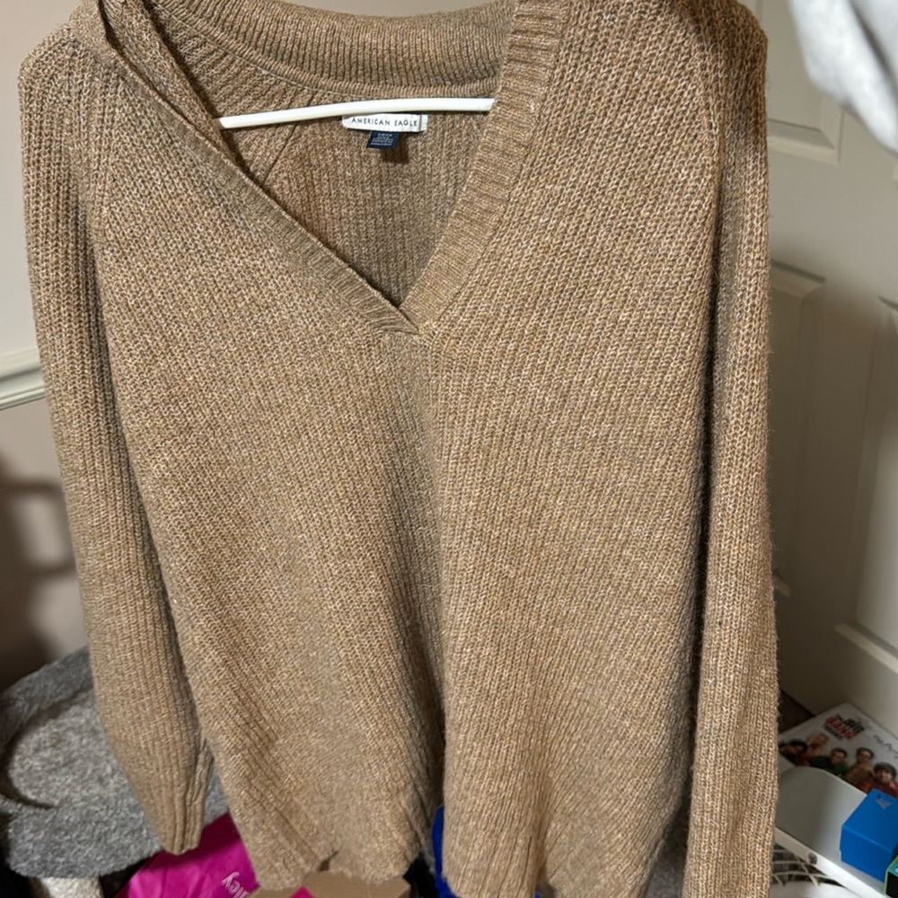 American Eagle Sweater